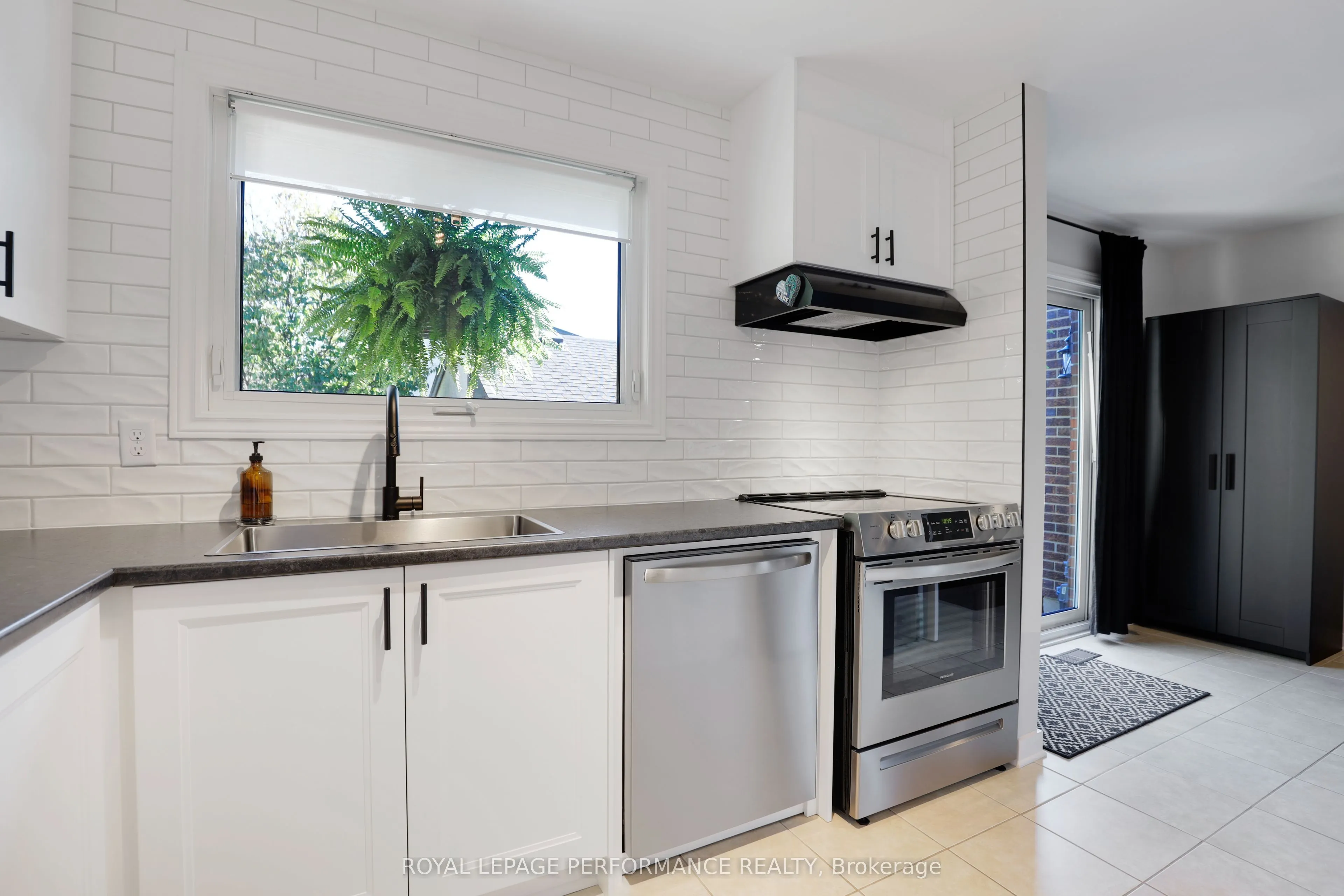 2111 Montreal Road, #147