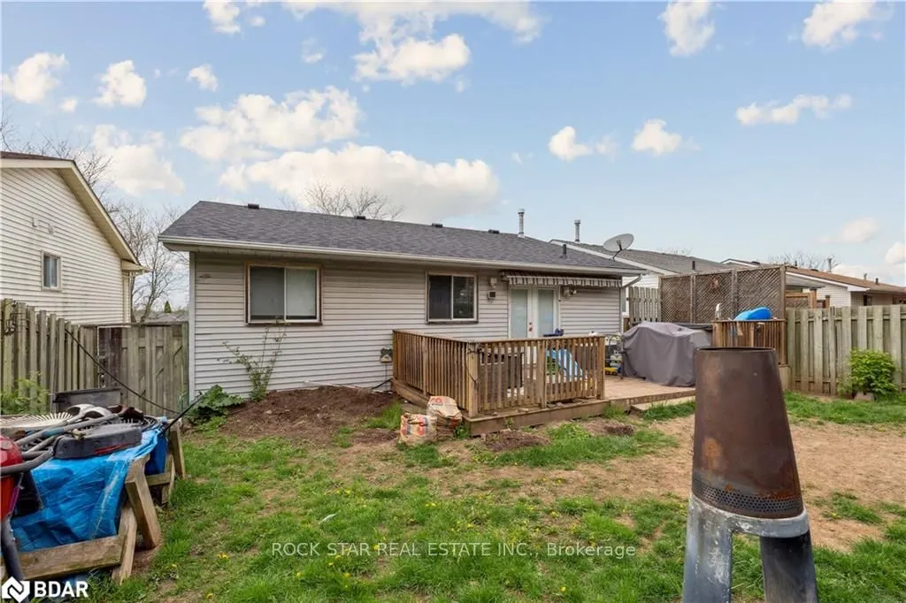 32 Hemlock Street