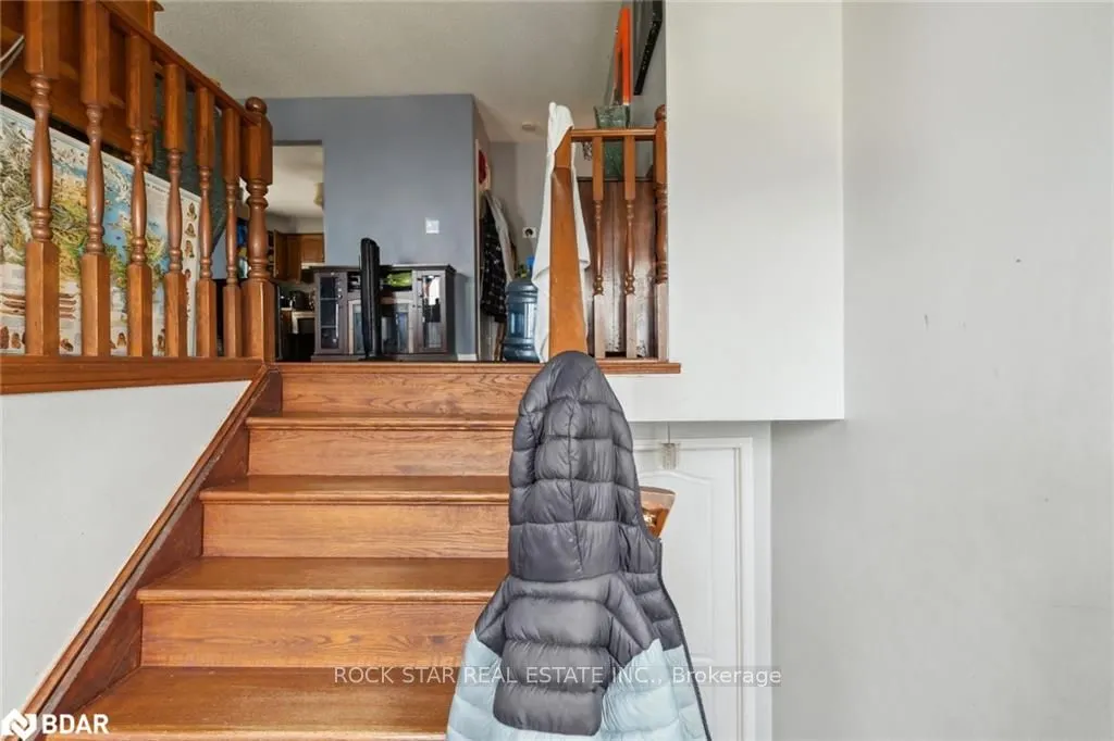 32 Hemlock Street