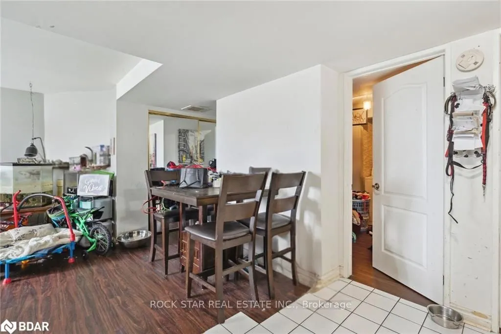 32 Hemlock Street