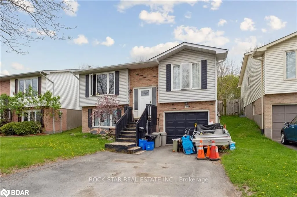 32 Hemlock Street