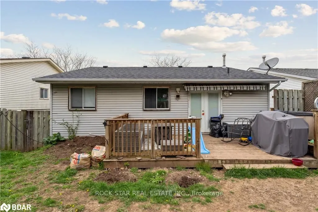 32 Hemlock Street
