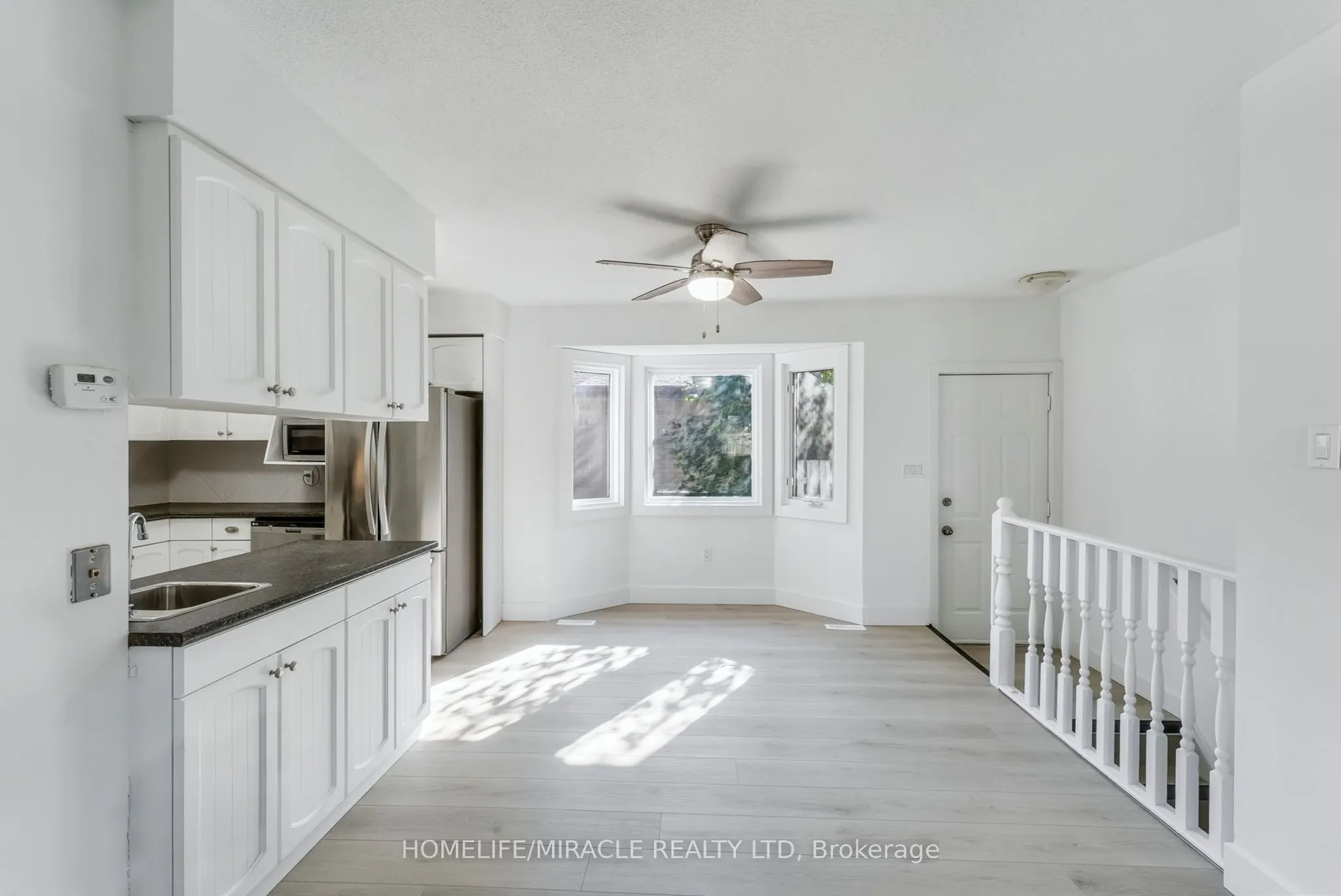 291 Portsmouth Crescent E