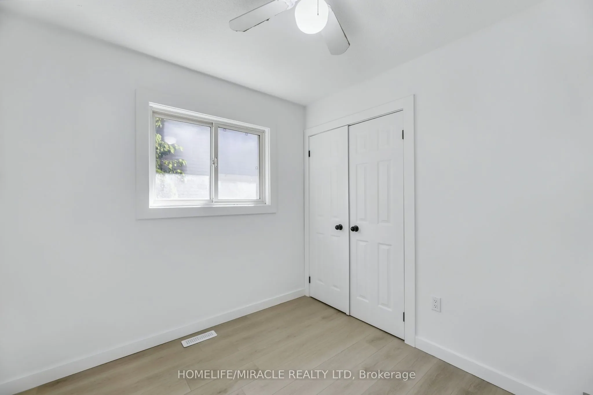 291 Portsmouth Crescent E