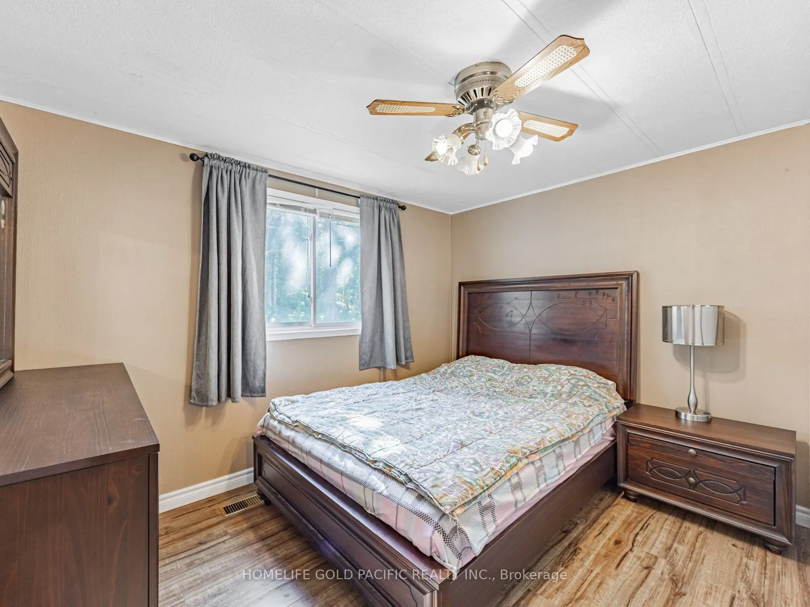 84-92 Sandy Bay Road