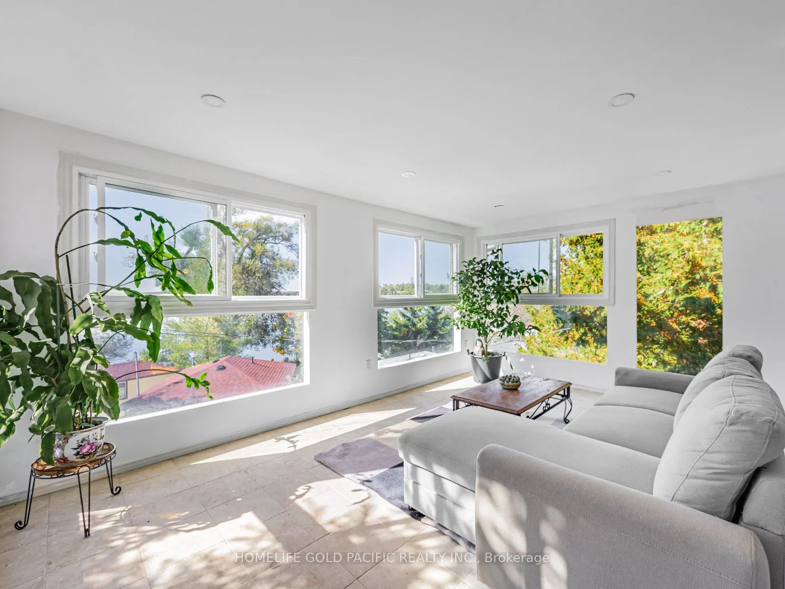 84-92 Sandy Bay Road