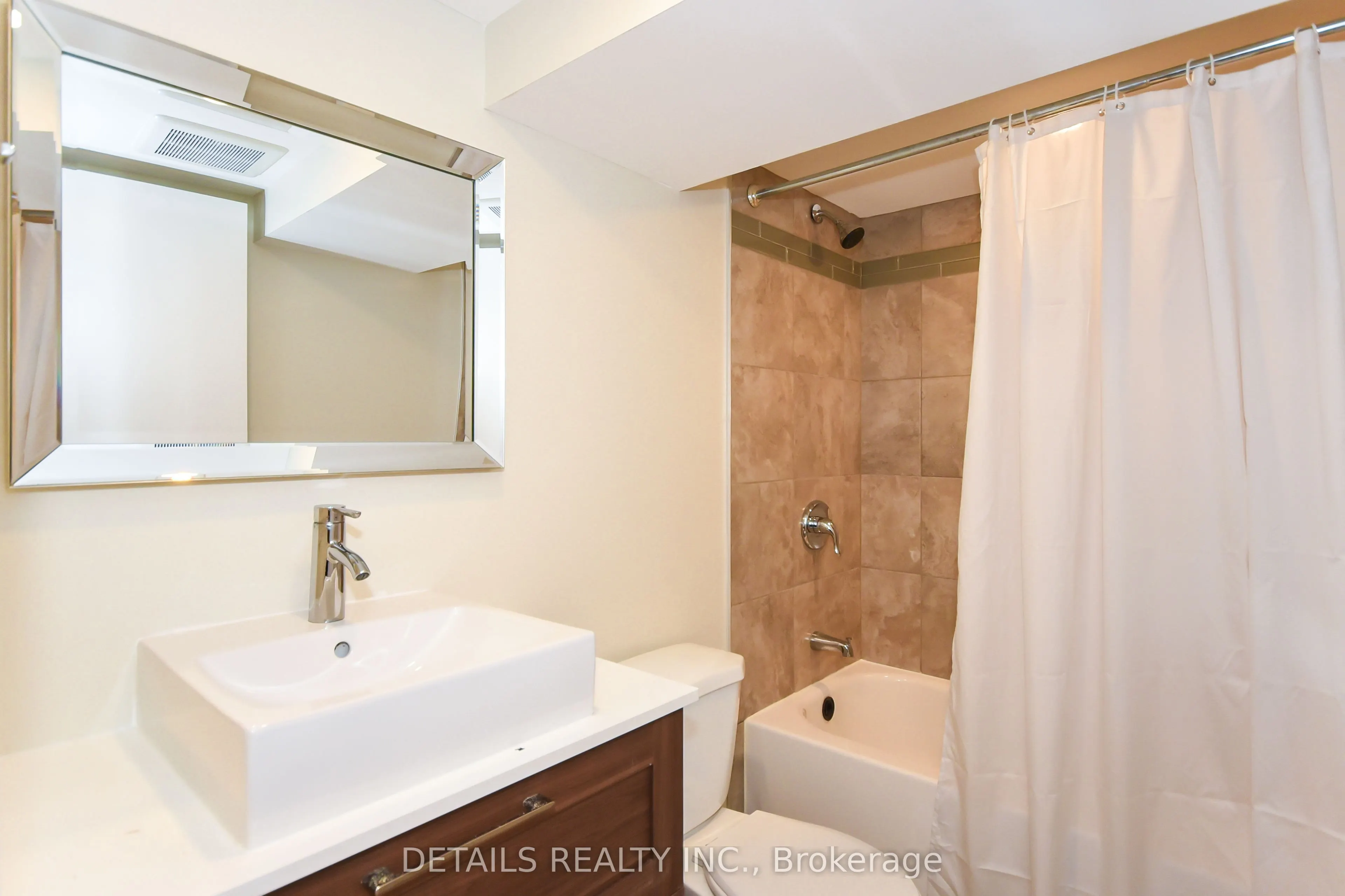 2176 Lambeth Walk, #B
