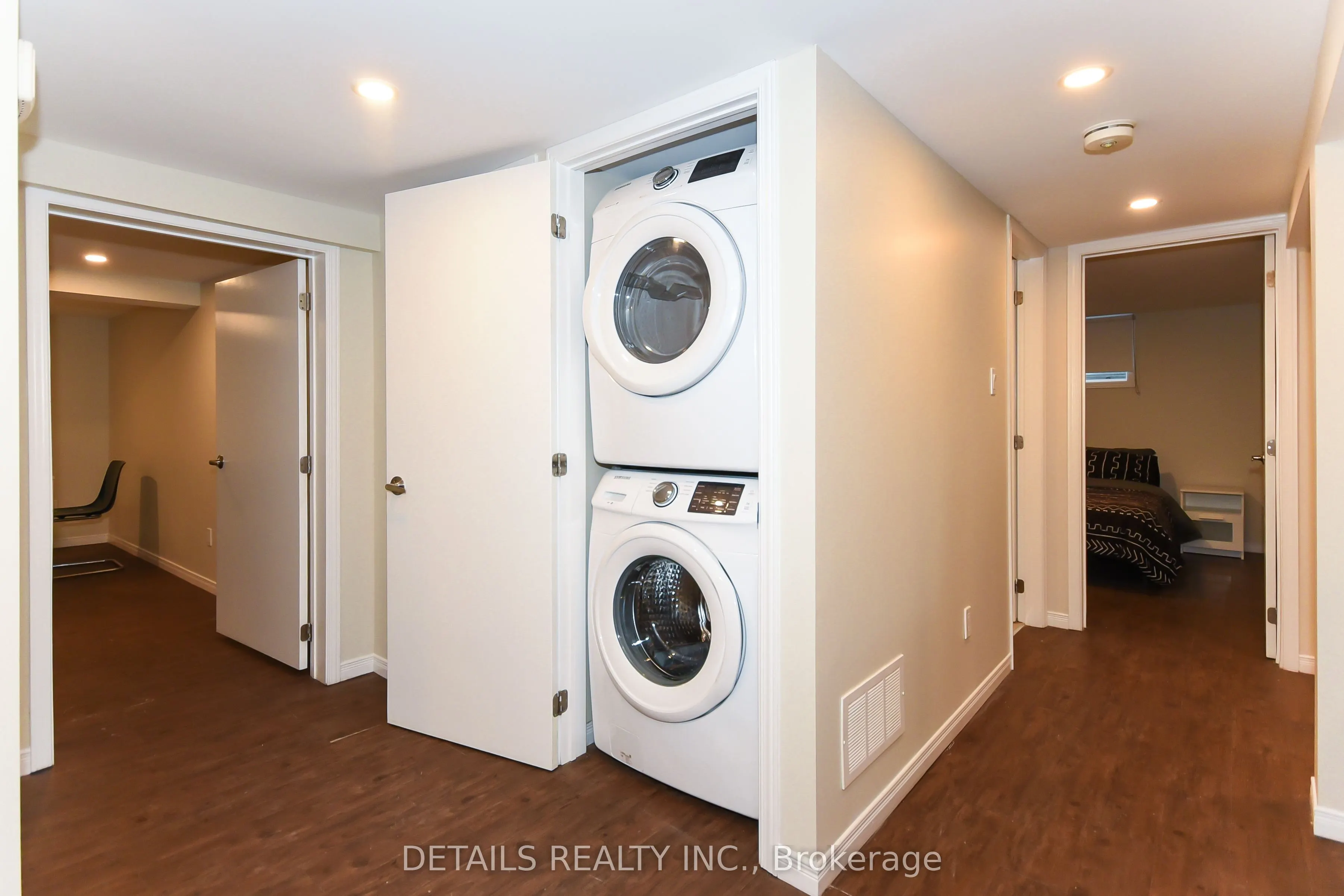 2176 Lambeth Walk, #B