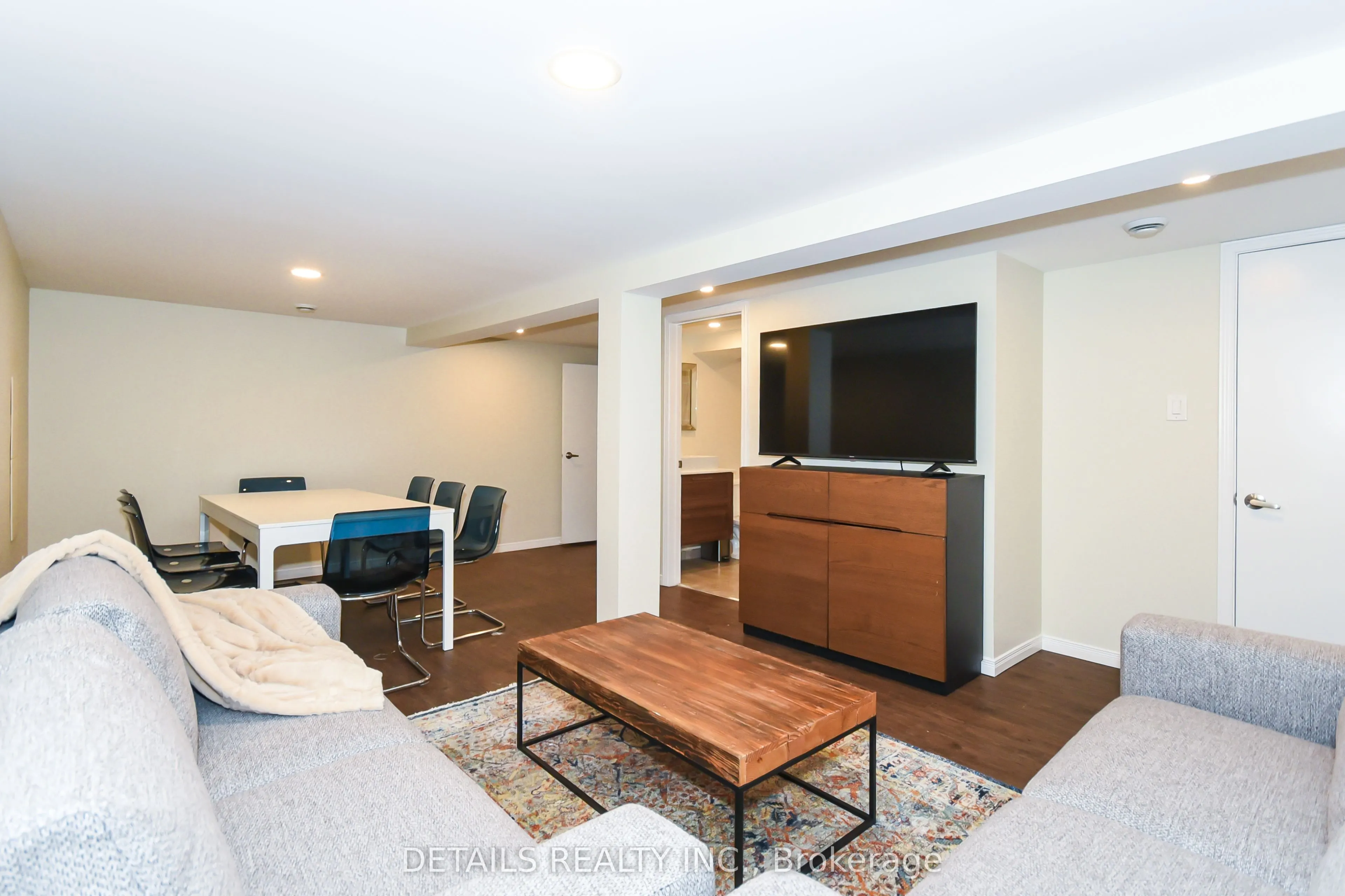 2176 Lambeth Walk, #B