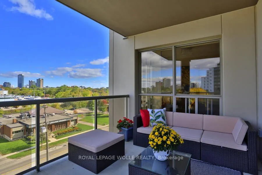 539 Belmont Avenue W, #608