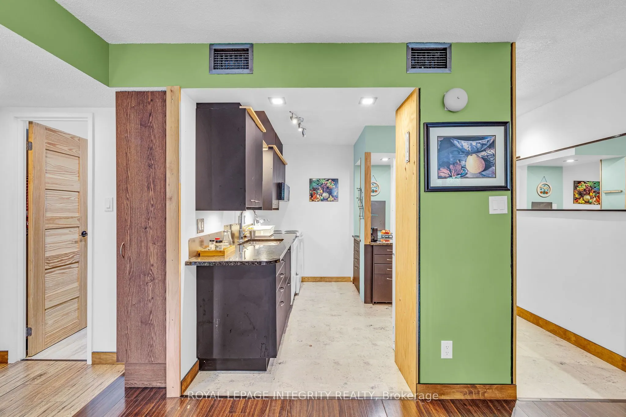 1180 Ohio Street, #207