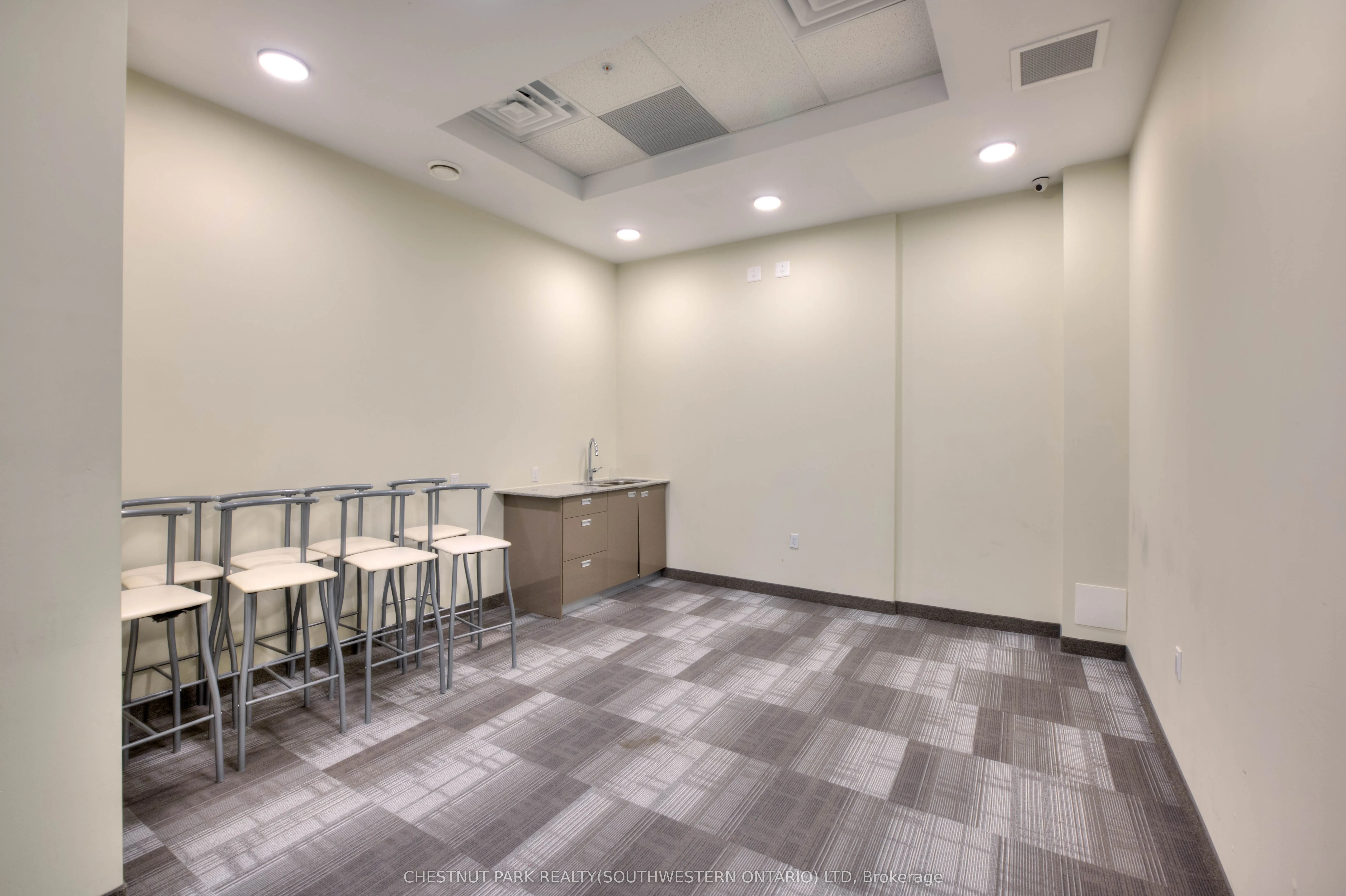 257 Hemlock Street, #415