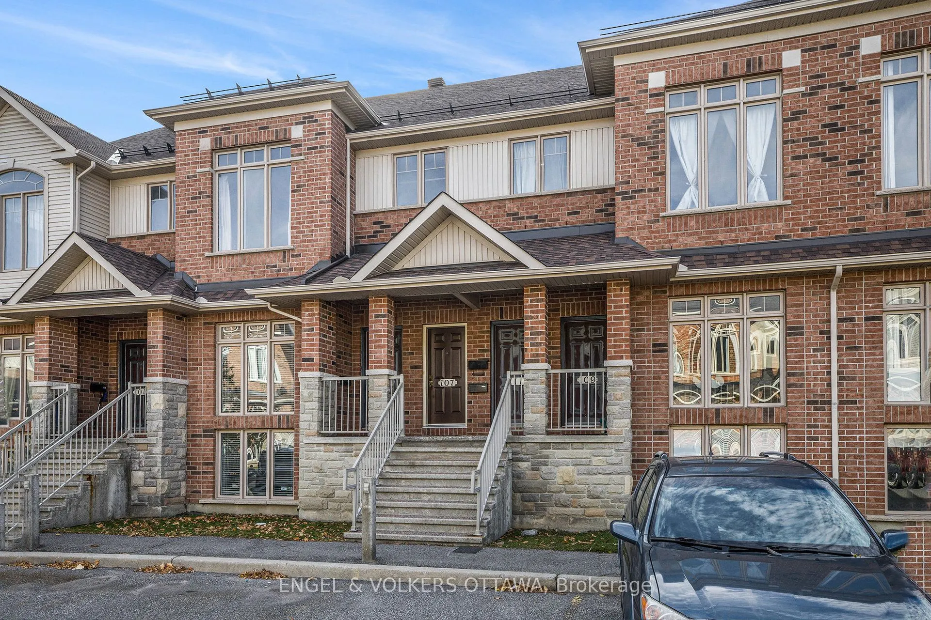 1512 Walkley Road, #107
