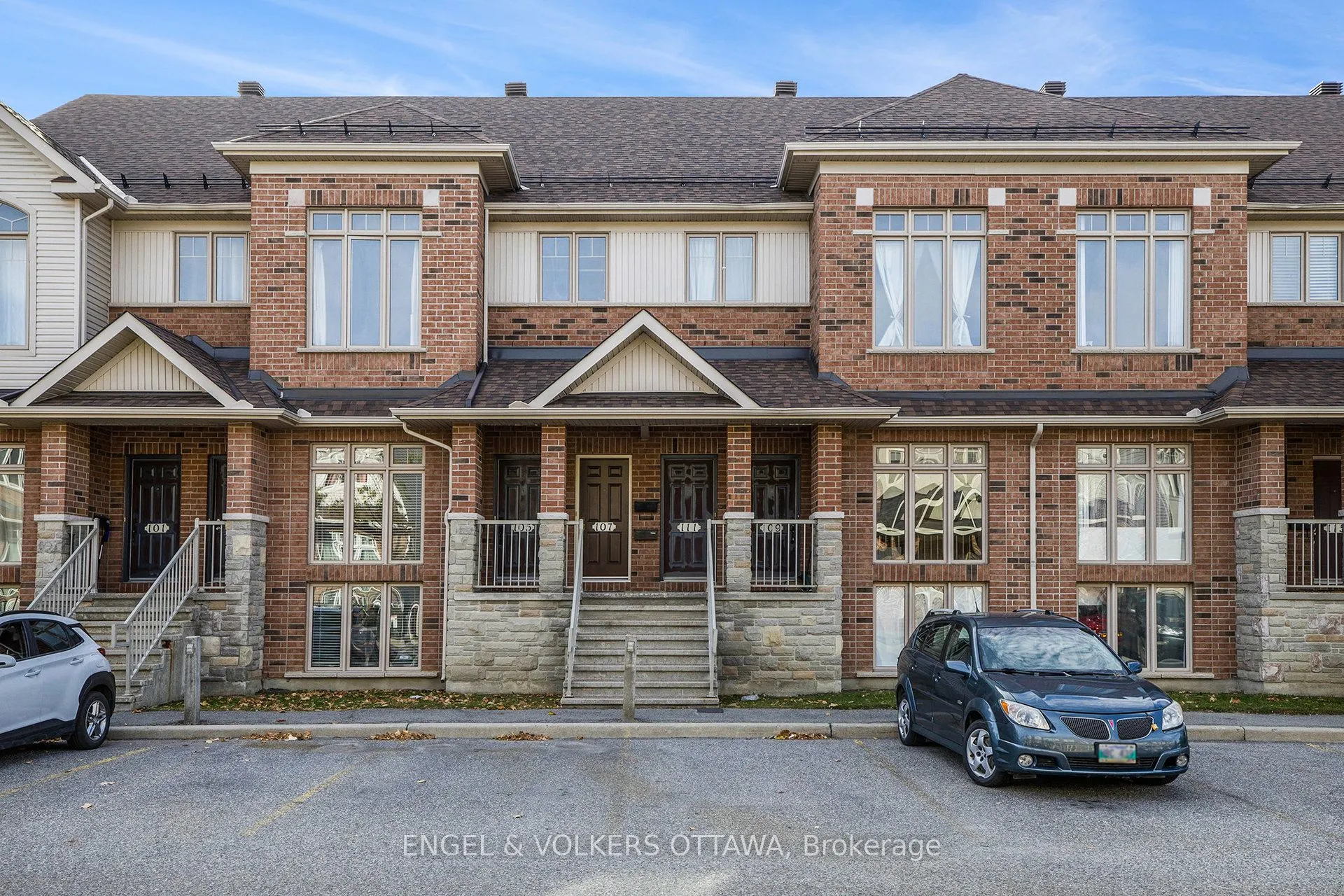 1512 Walkley Road, #107