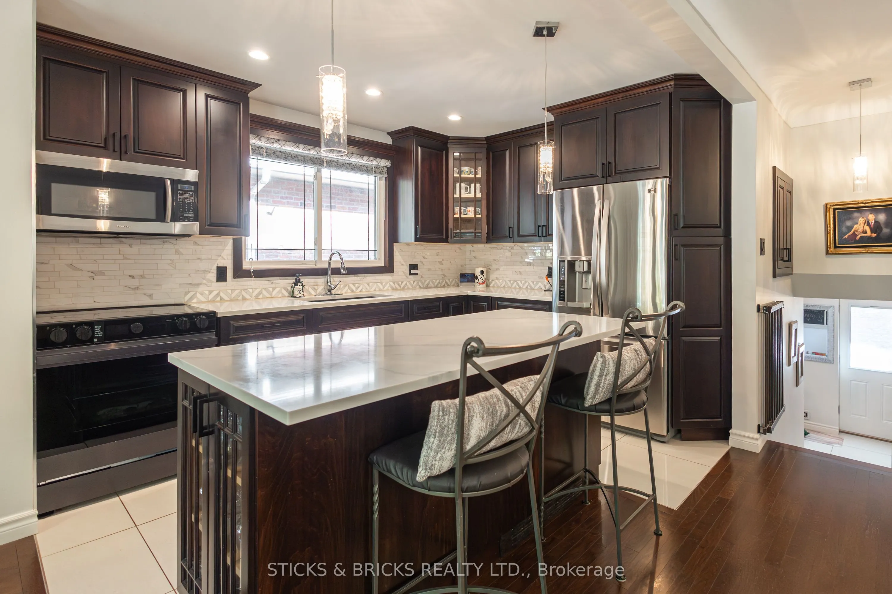 2530 Dorchester Road