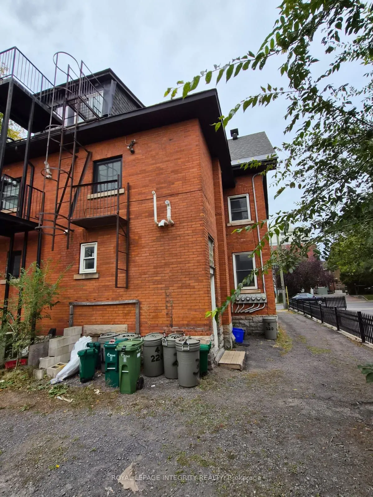 220 Argyle Avenue