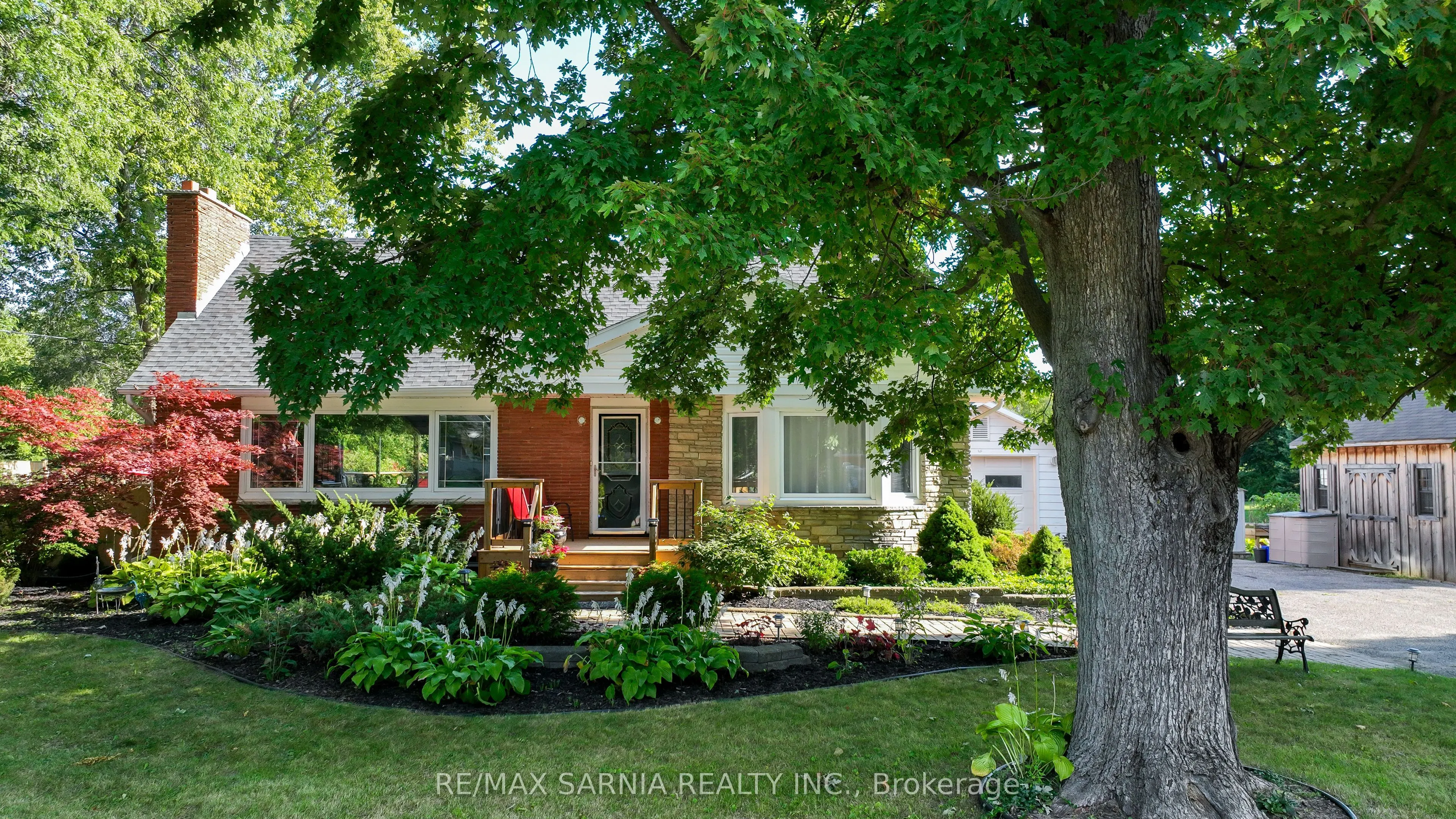 3488 Egremont Road