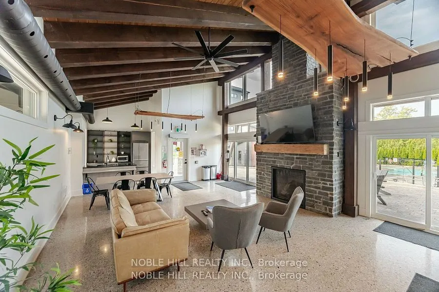 16 Beckwith Lane, #403