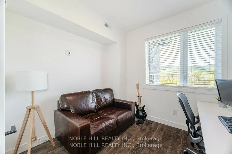 16 Beckwith Lane, #403