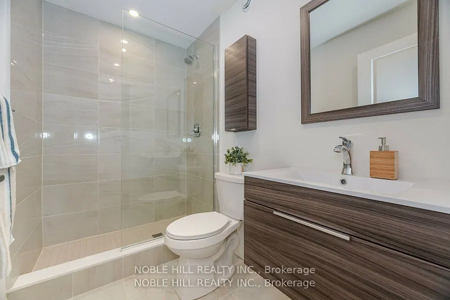 16 Beckwith Lane, #403