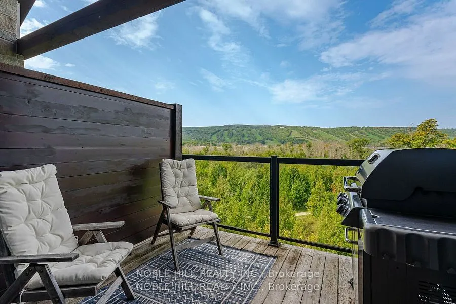 16 Beckwith Lane, #403