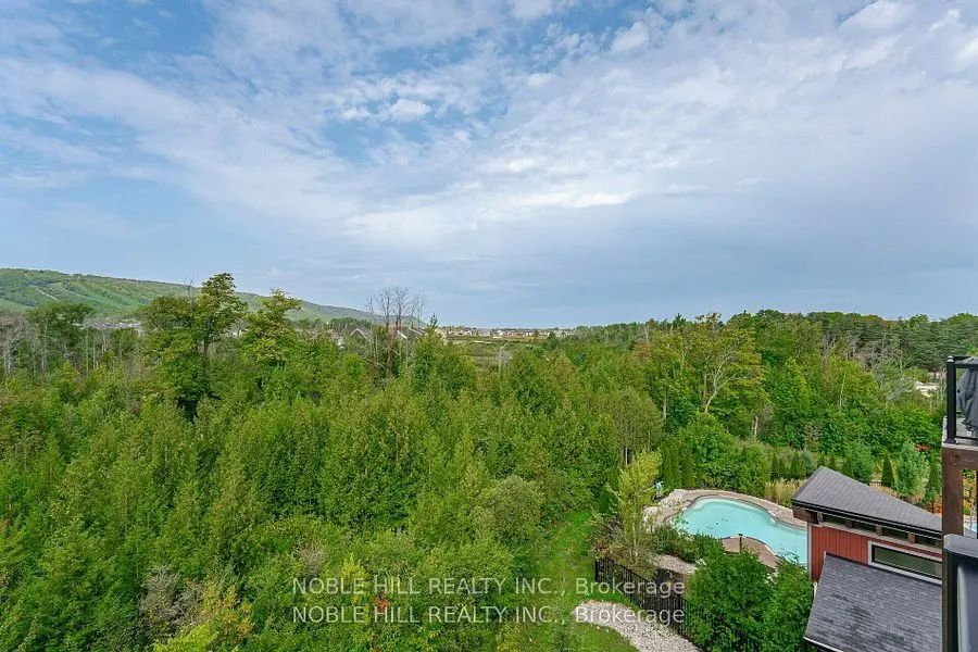 16 Beckwith Lane, #403