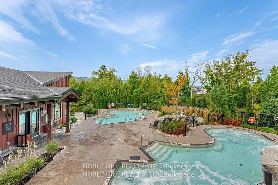 16 Beckwith Lane, #403