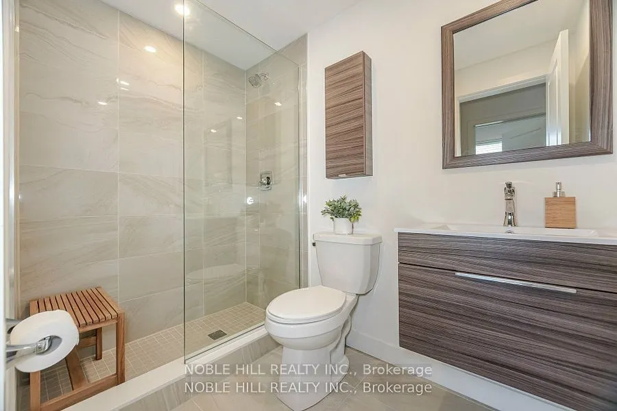 16 Beckwith Lane, #403
