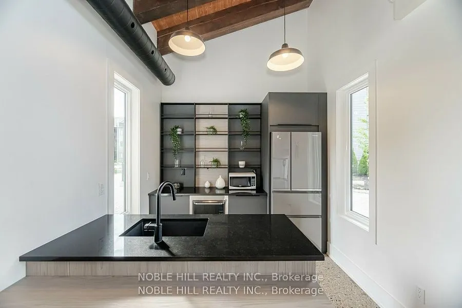 16 Beckwith Lane, #403