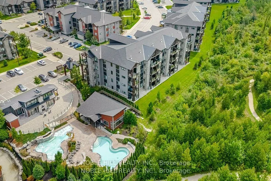 16 Beckwith Lane, #403