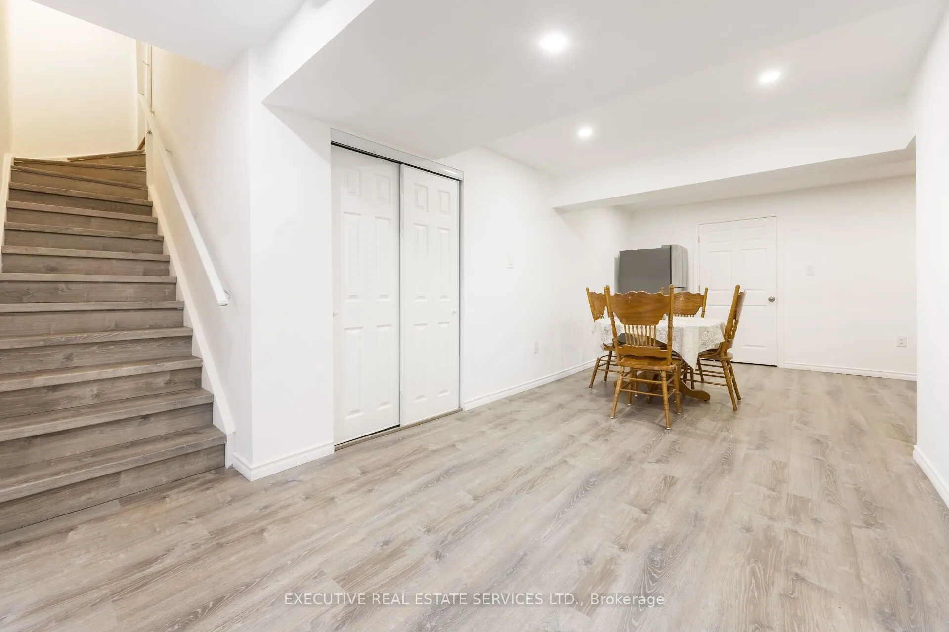 5 Drake Avenue