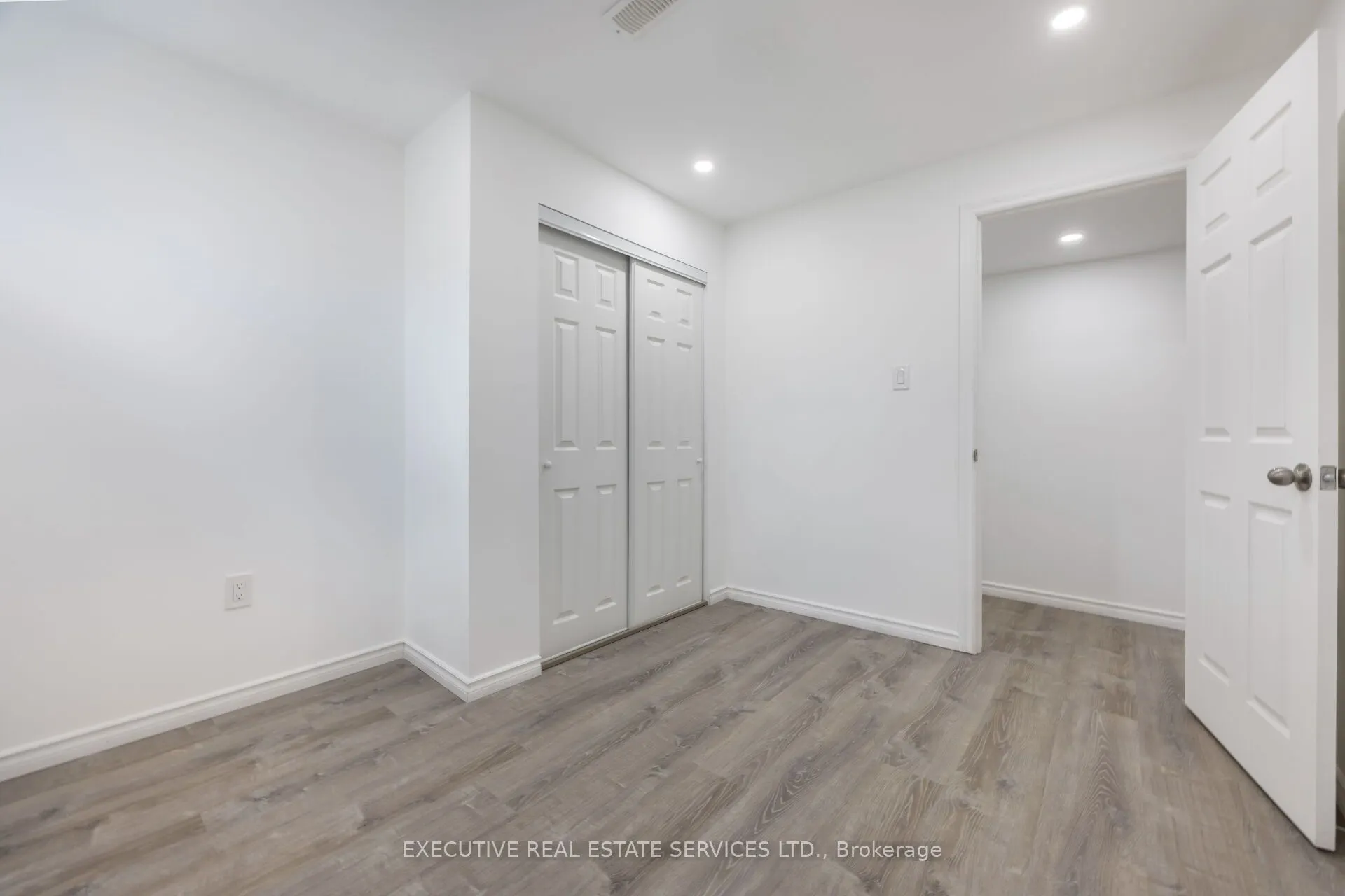 5 Drake Avenue