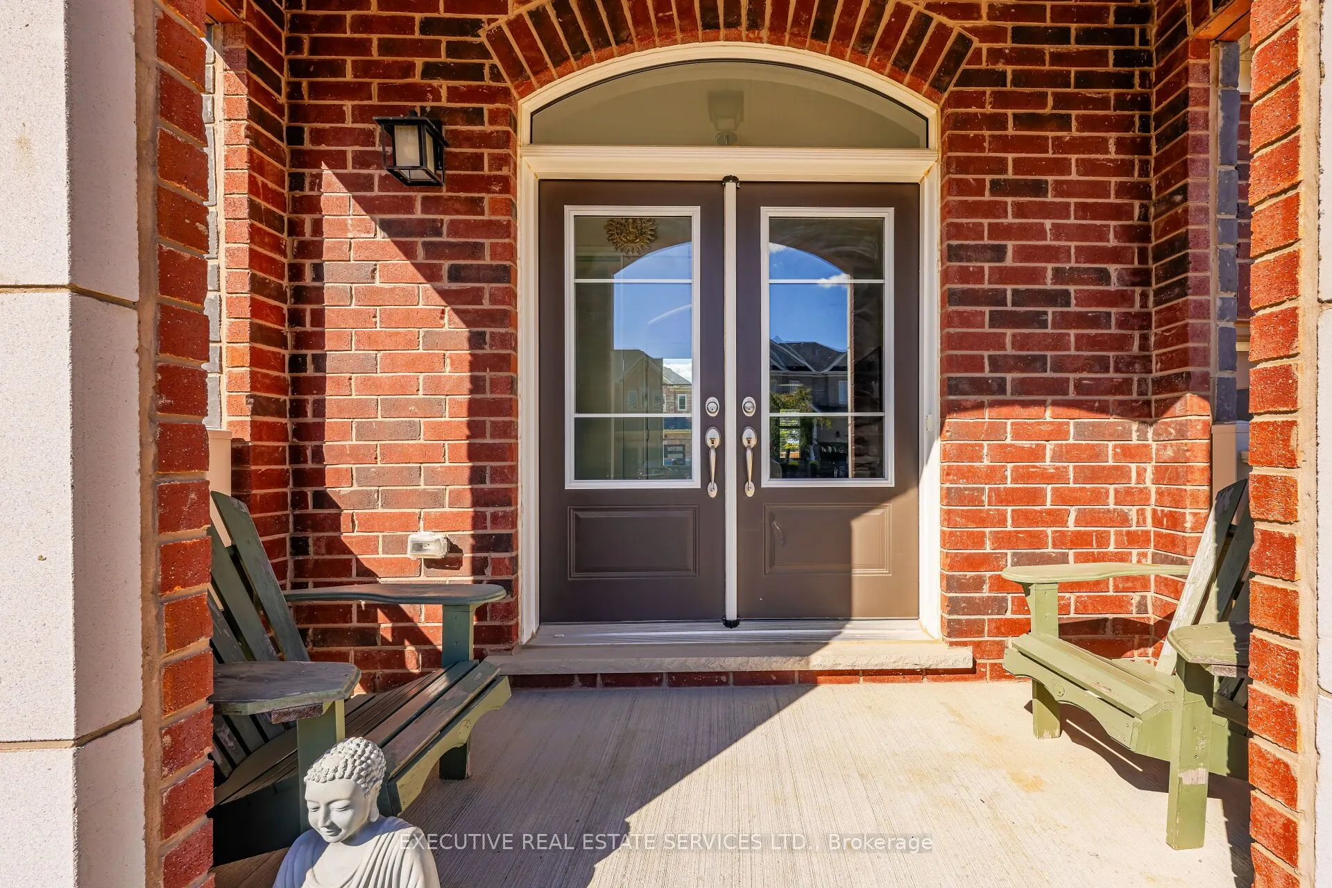 5 Drake Avenue