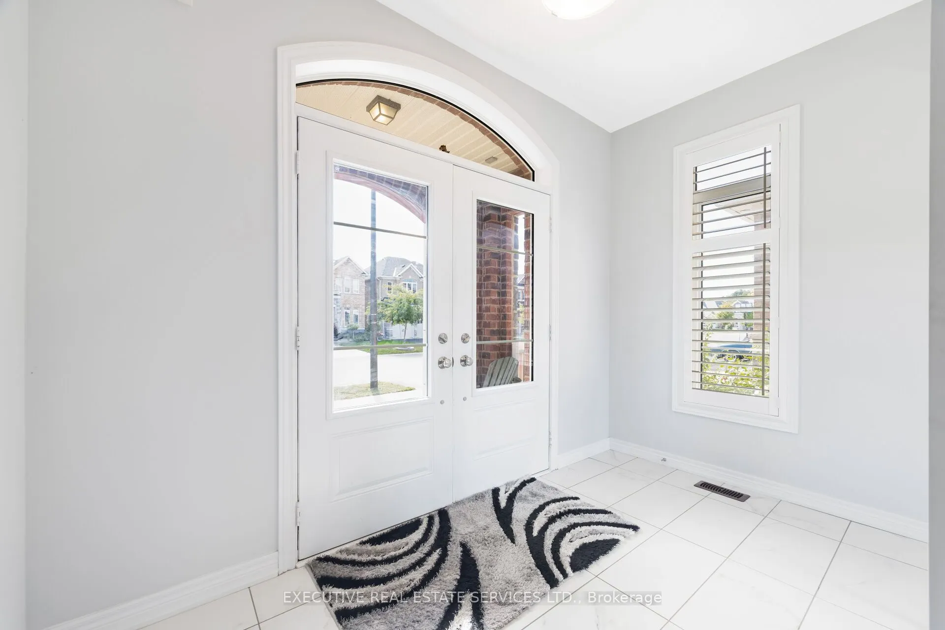 5 Drake Avenue