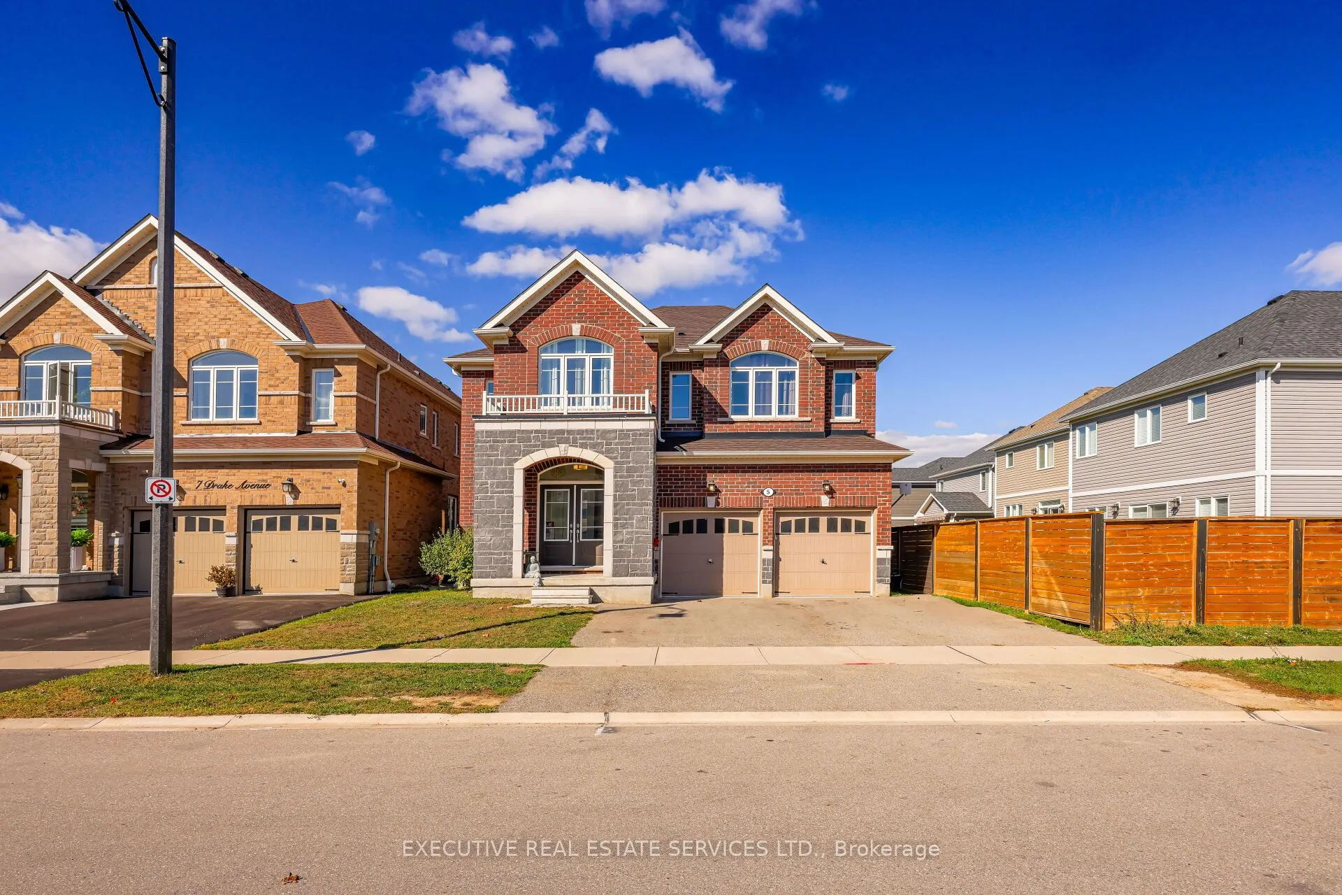 5 Drake Avenue