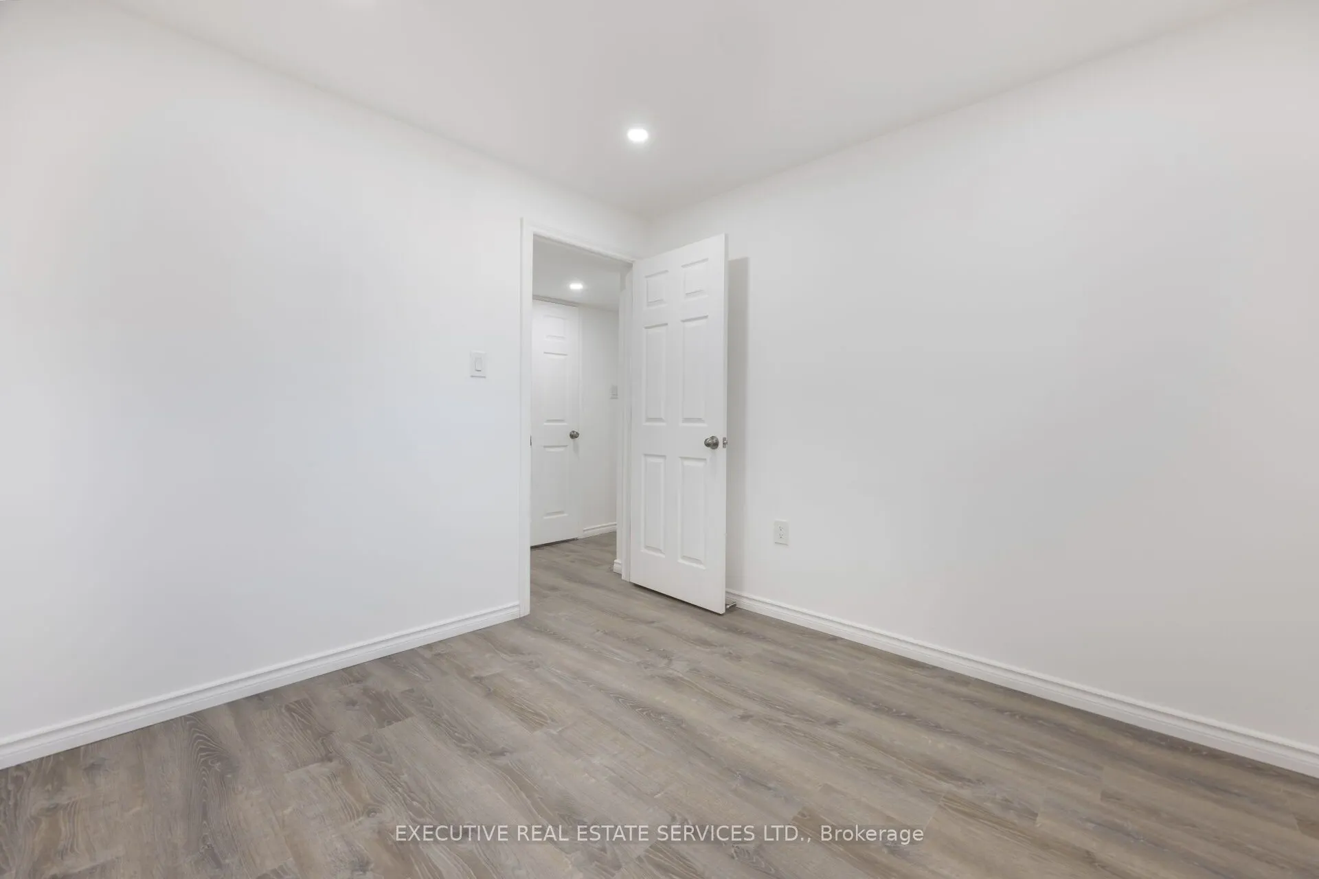 5 Drake Avenue
