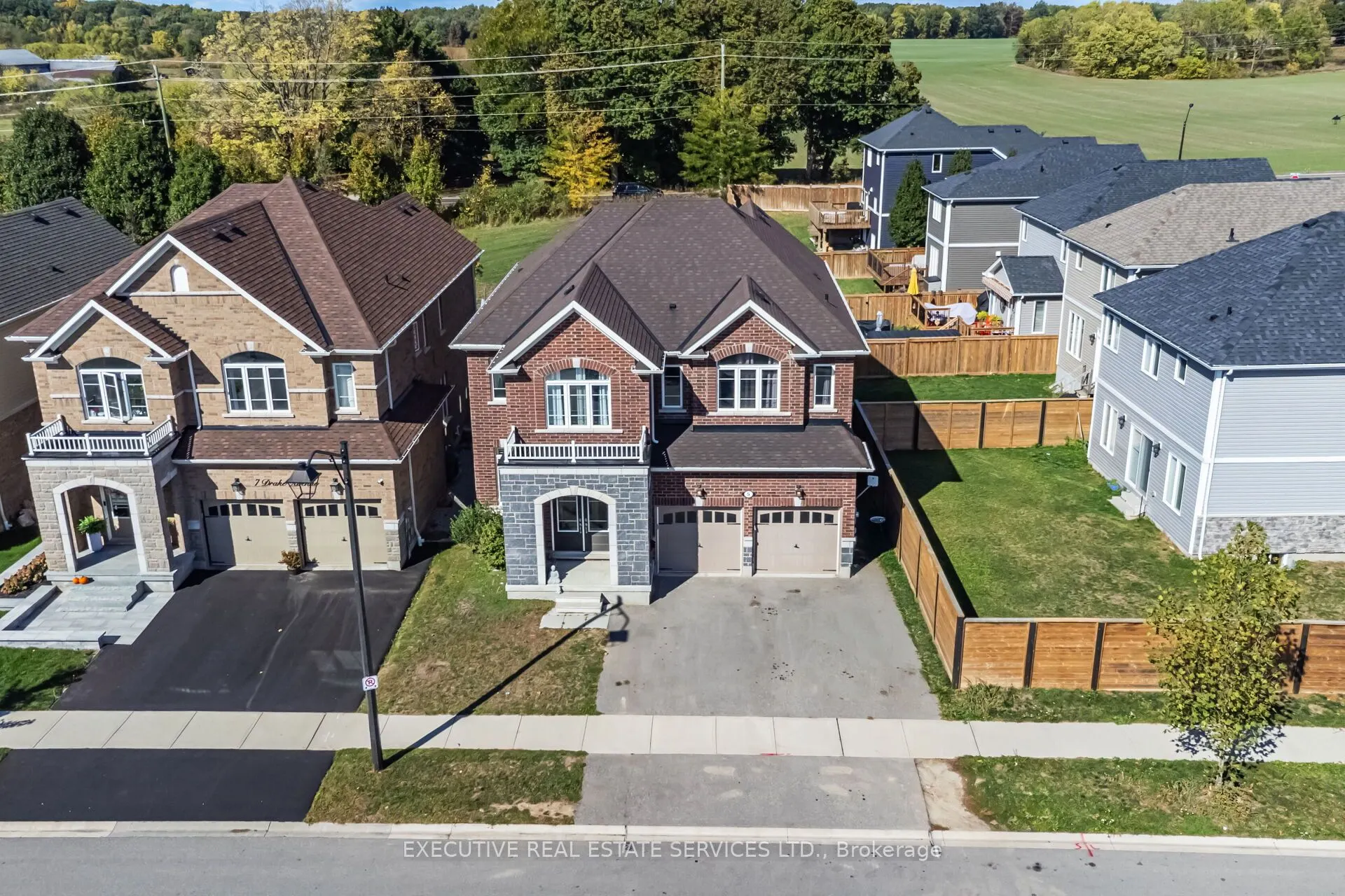 5 Drake Avenue