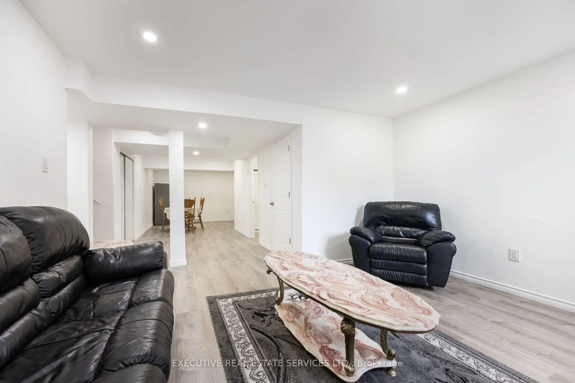 5 Drake Avenue