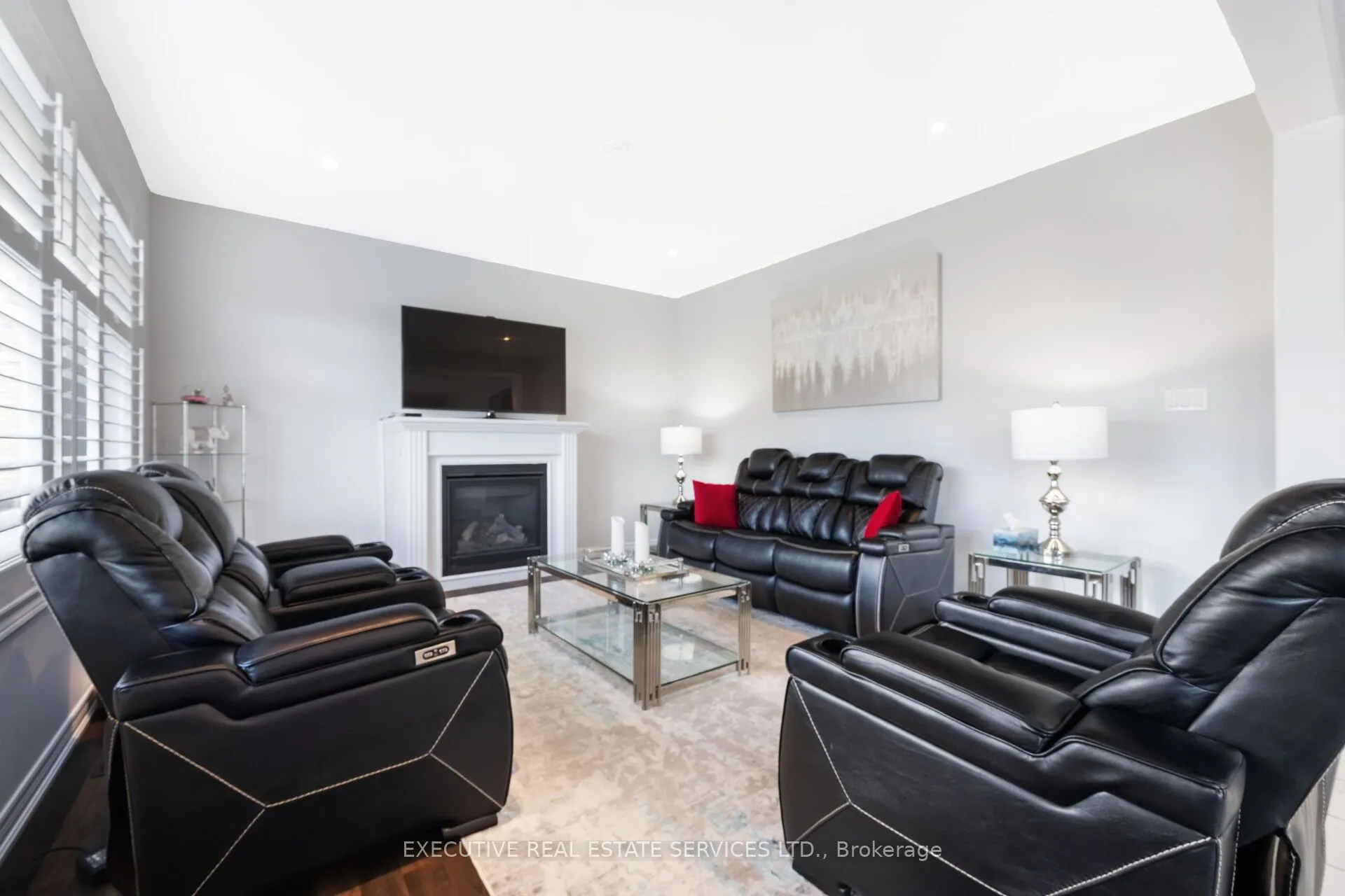 5 Drake Avenue