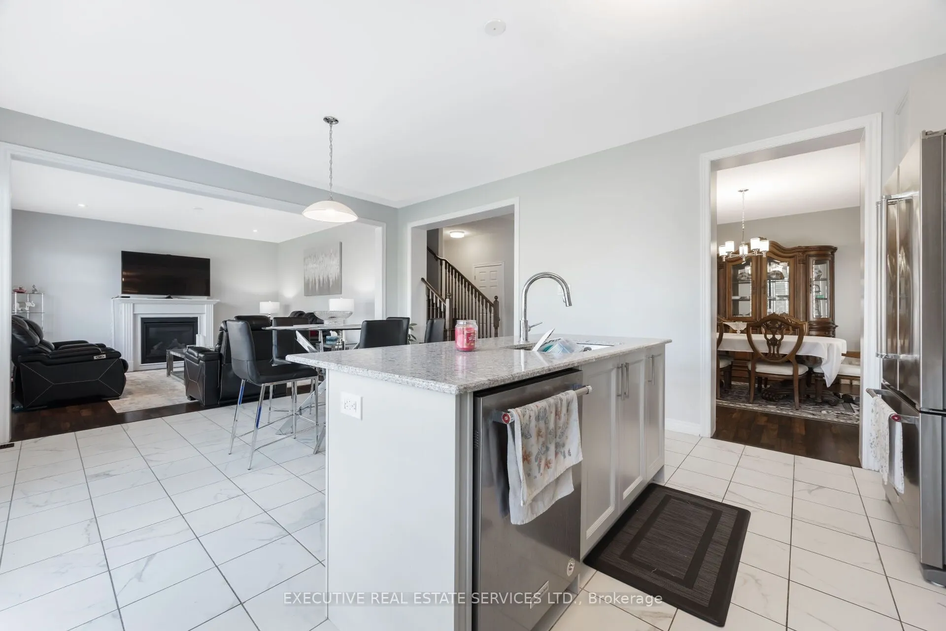 5 Drake Avenue