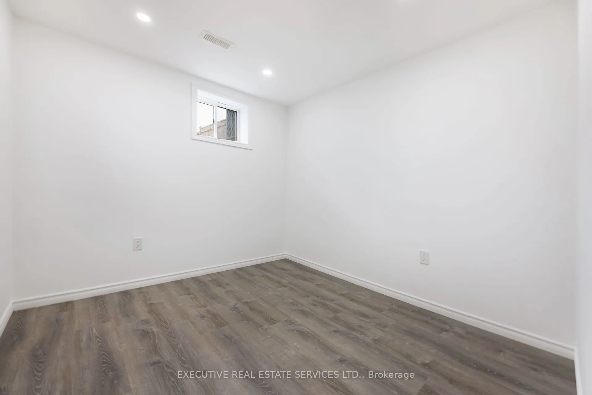 5 Drake Avenue