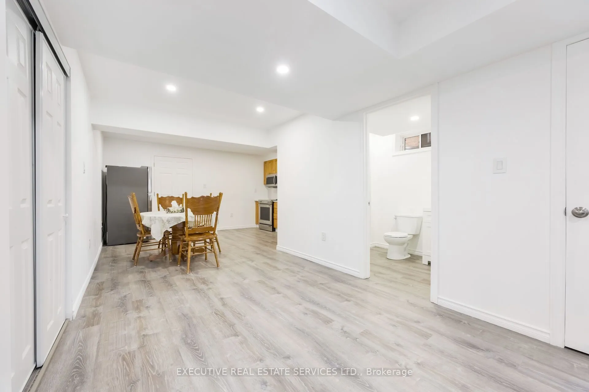 5 Drake Avenue