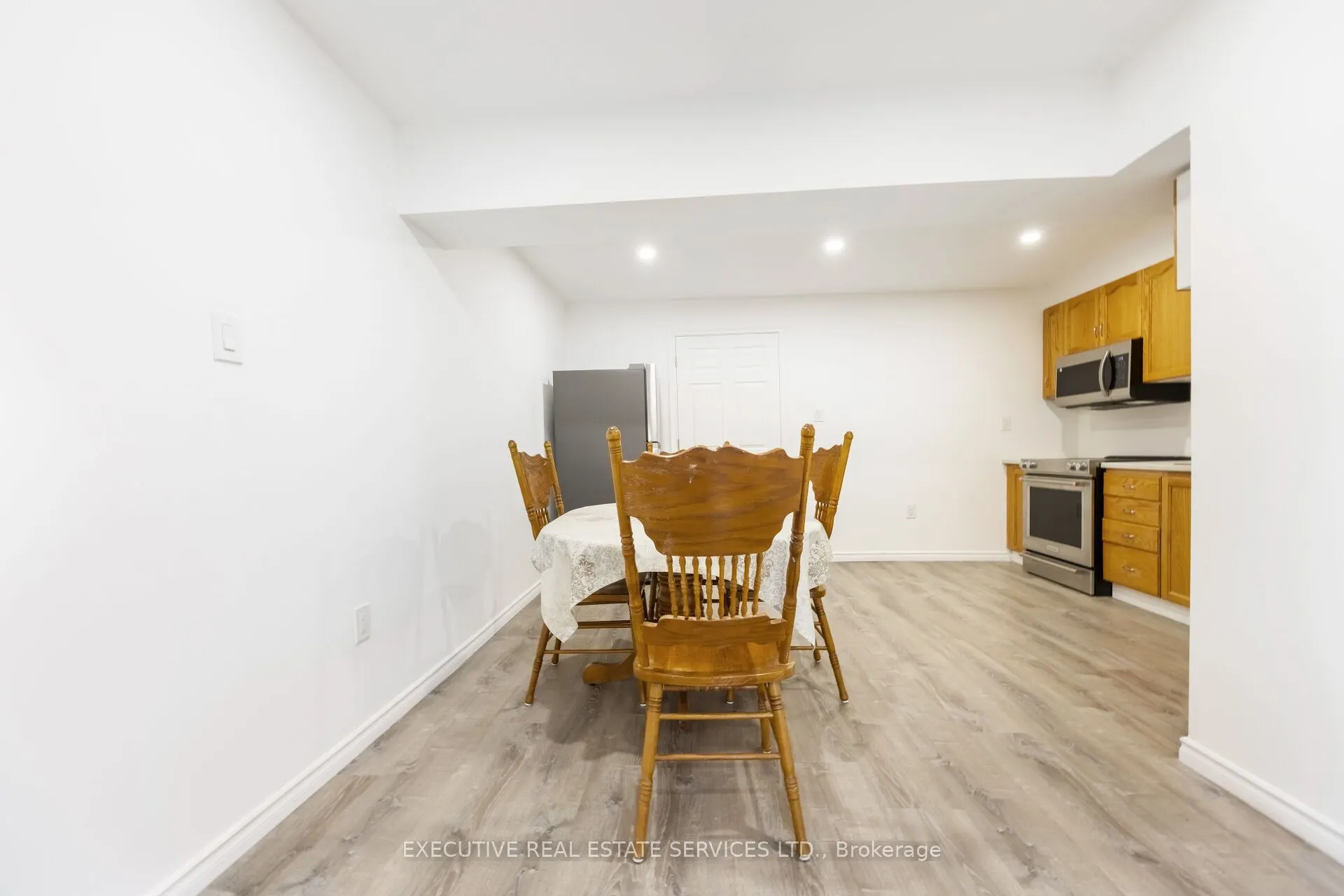 5 Drake Avenue