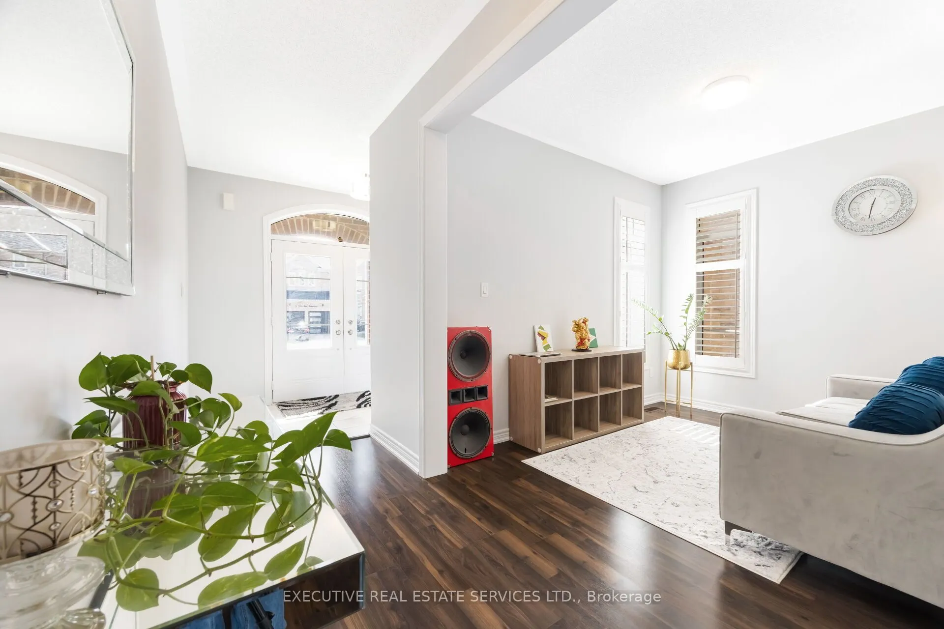 5 Drake Avenue