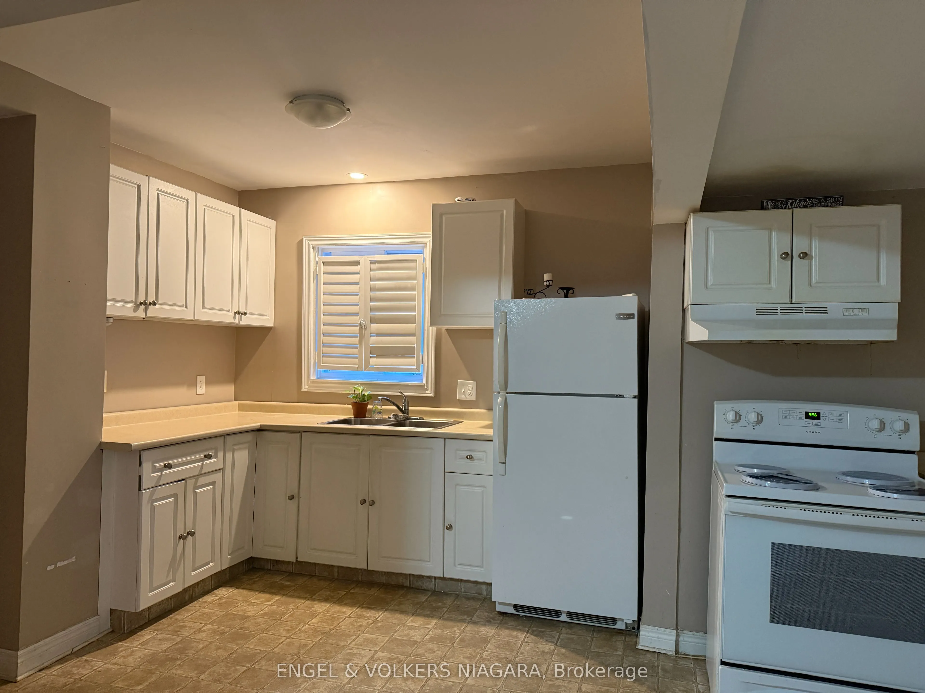 5006 Willmott Street, #Main Floor