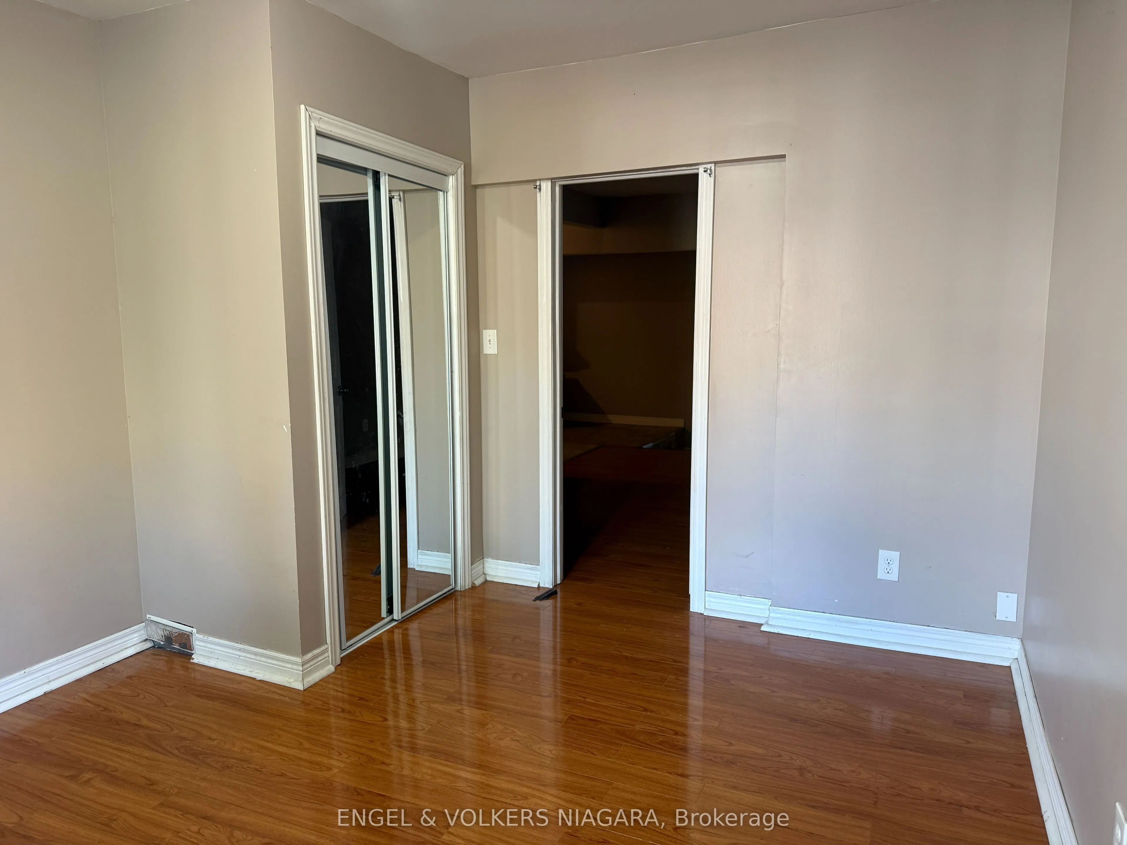 5006 Willmott Street, #Main Floor