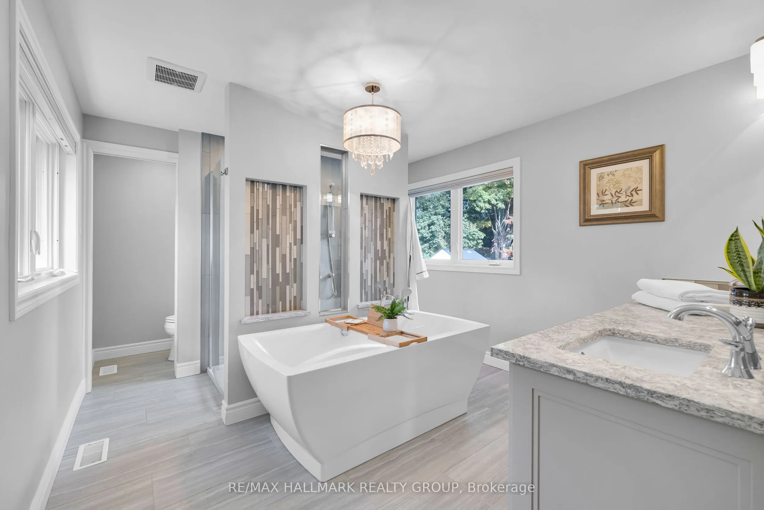 118 Queensline Drive