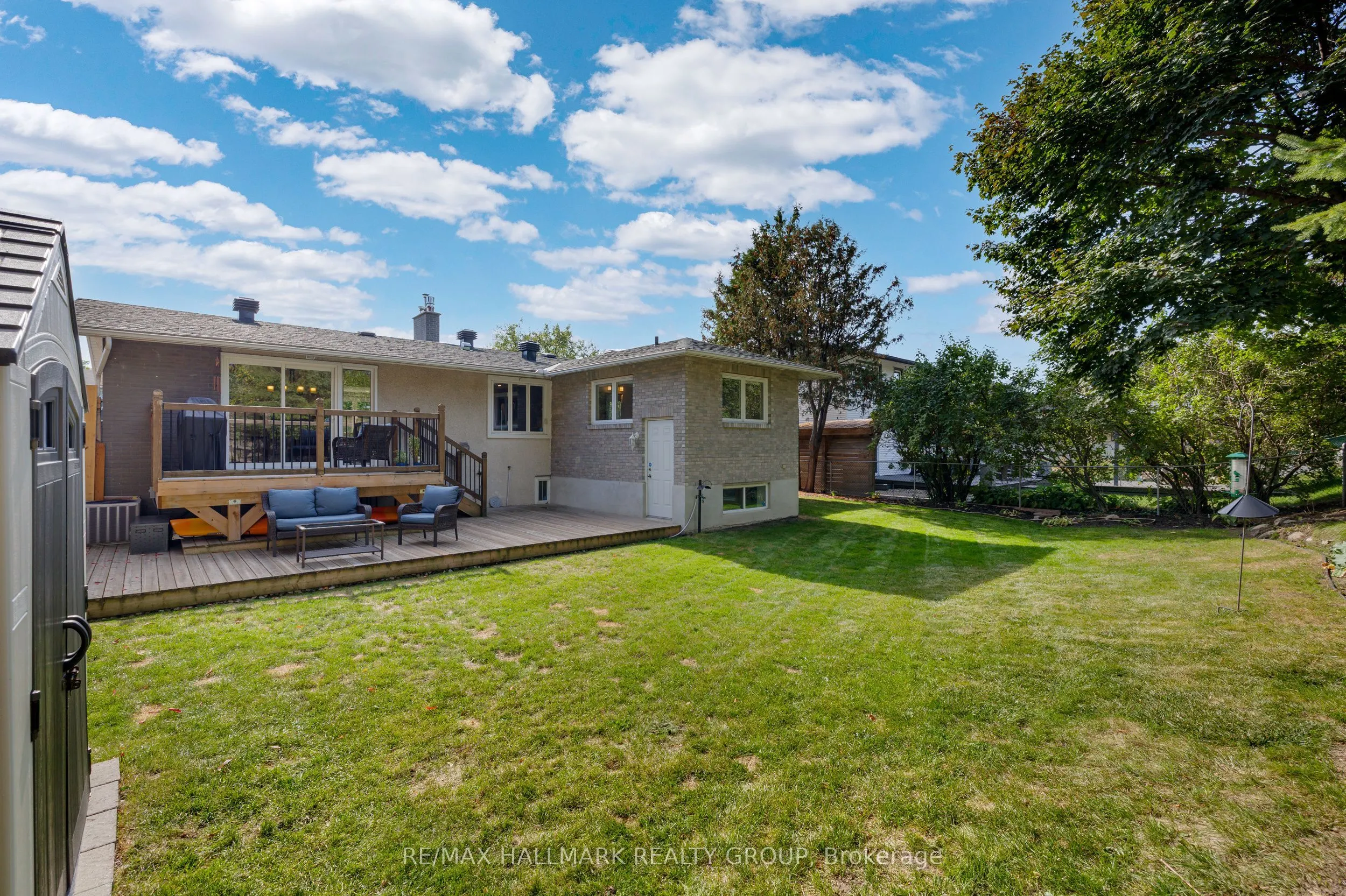 118 Queensline Drive