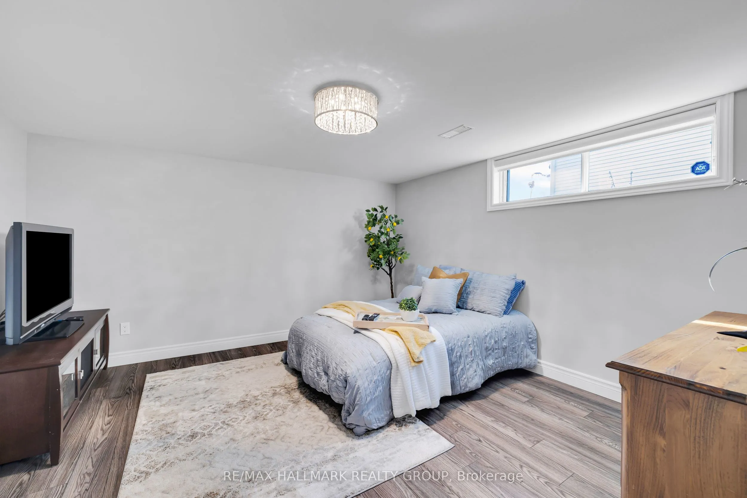 118 Queensline Drive