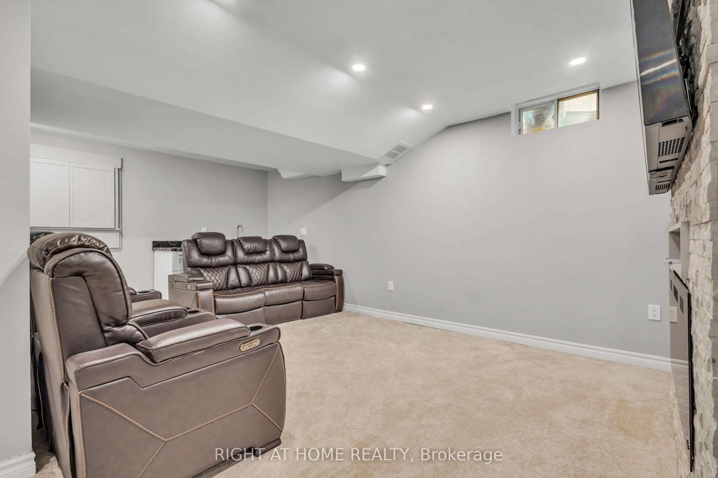 170 DEWITT Road, #30